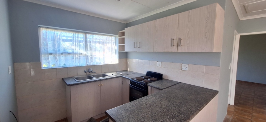 2 Bedroom Property for Sale in Albertinia Western Cape